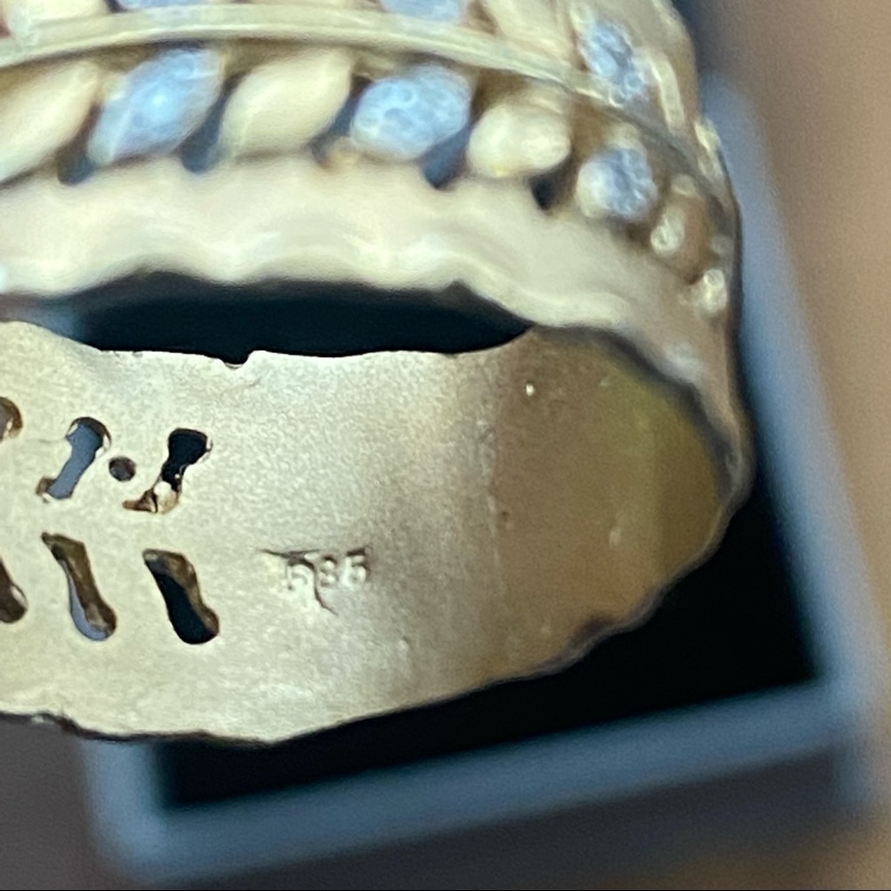 I Reiss  14k gold wide band with diamonds  ring New in box with tags Size 7 - Picture 2 of 5